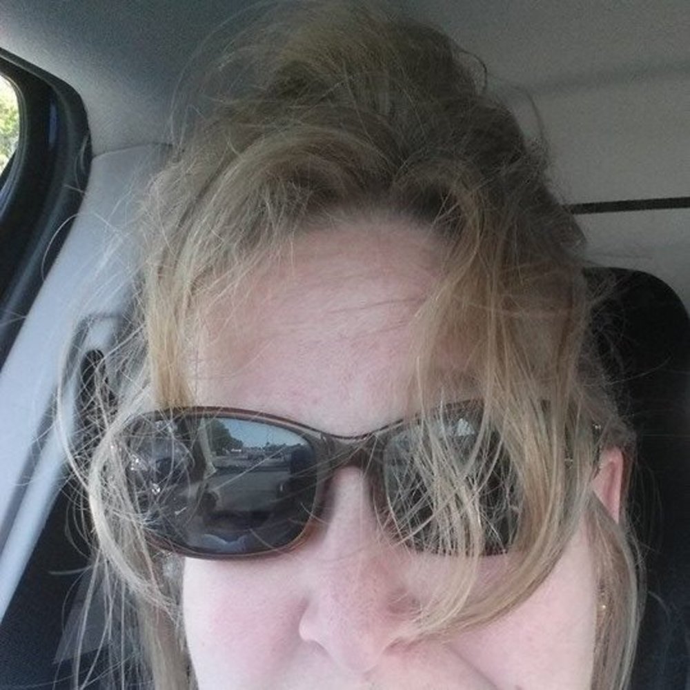 Meet your Posher, Val